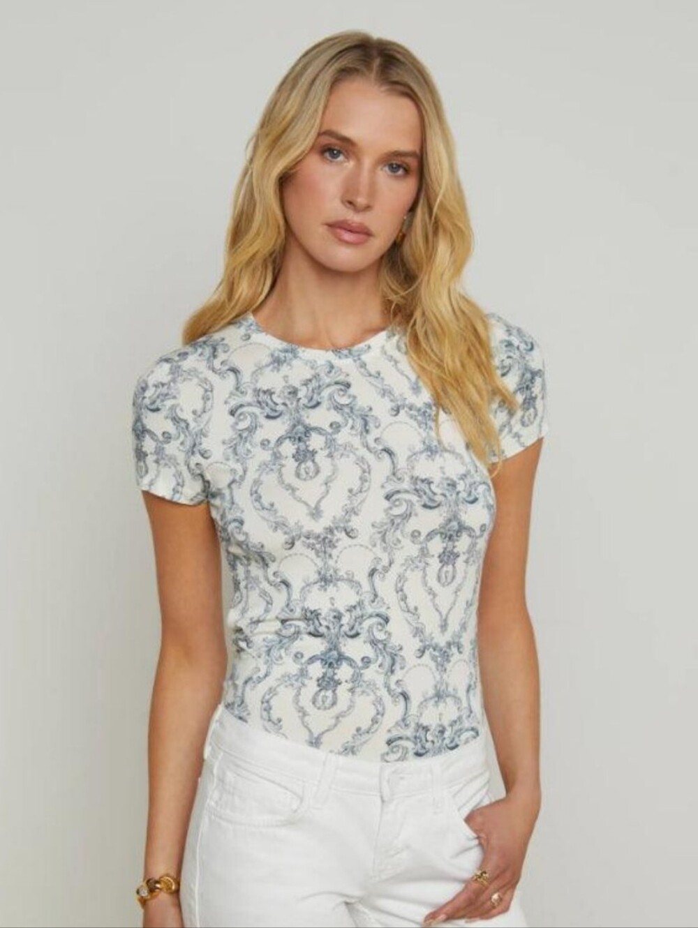 L'AGENCE Ressi Tee - Picture 9 of 10